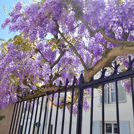 Bed and Breakfast Wisteria Фонтенбло Екстер'єр фото
